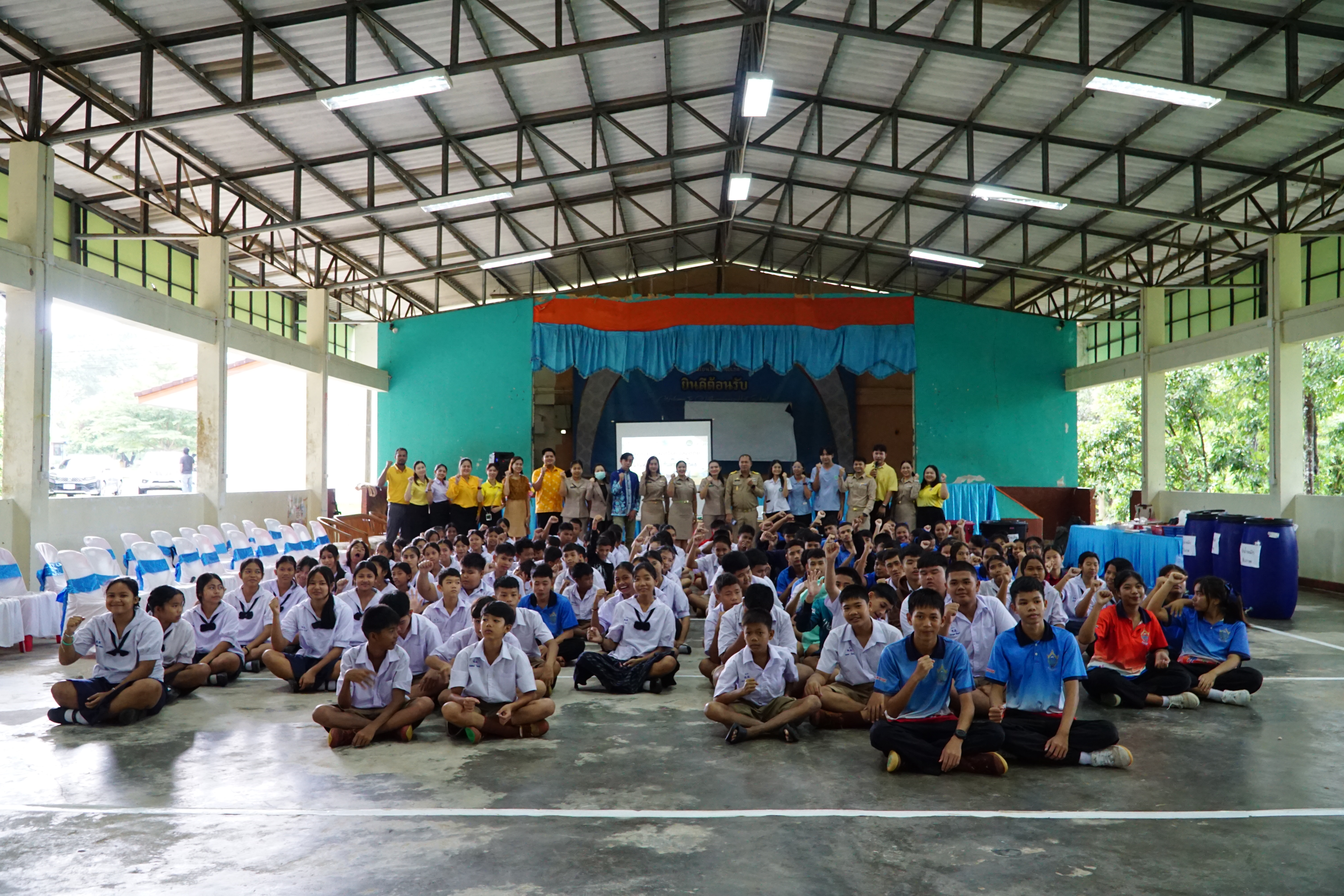 นายกเทศมนตรีตำบลคึกคัก เปิดโครงการปลอดขยะ ปลอดโรค ปลอดภัย ณ โรงเรียนวัดคมนียเขต♻️💚