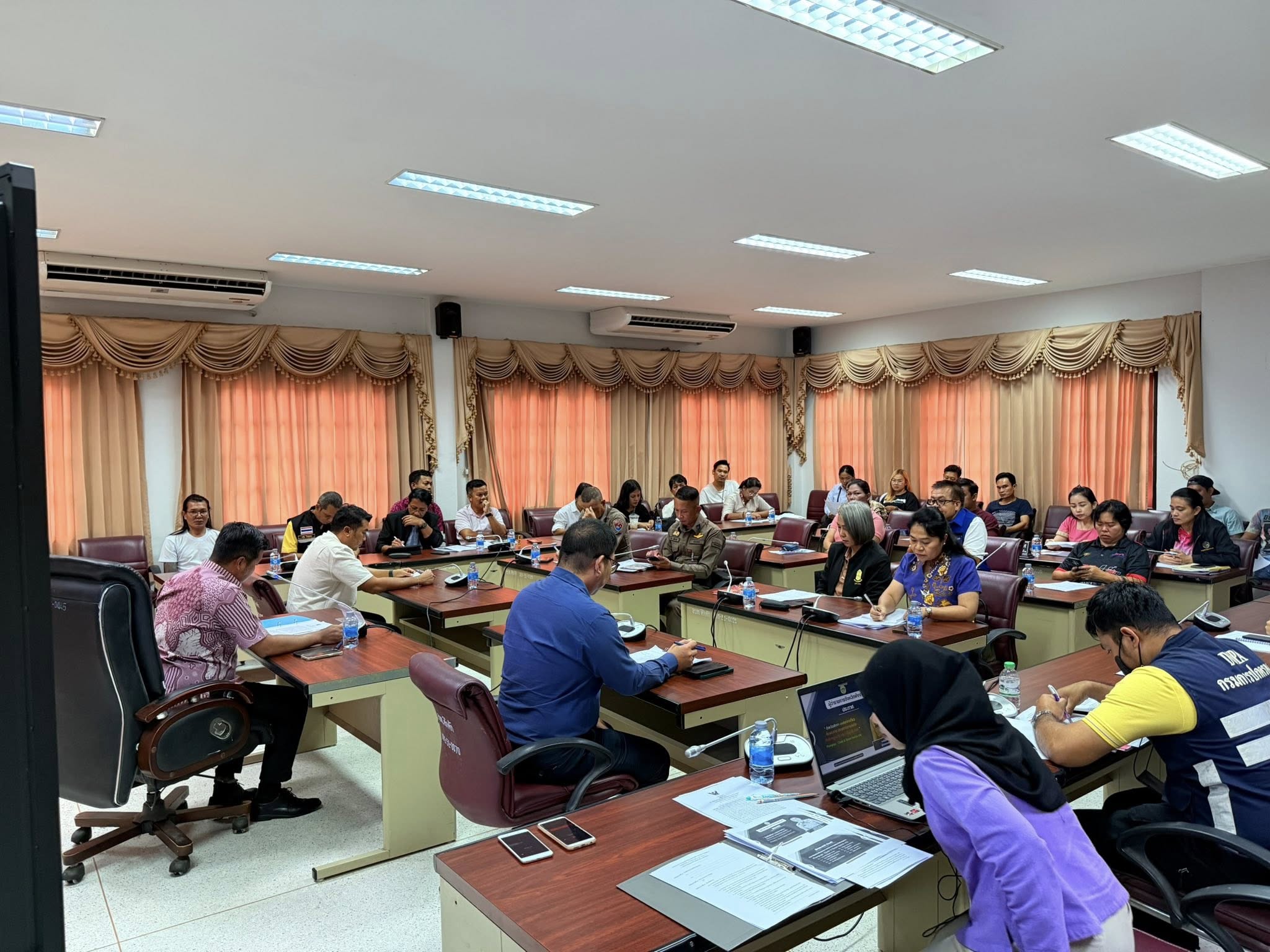 วันนี้ (30 ก.ย. 68) เวลา 14.30 น. เทศบาลตำบลคึกคัก เข้าร่วมการประชุมคณะทำงานจัดระเบียบแหล่งท่องเที่ยว (เขาหลัก) จังหวัดพังงา ณ ห้องประชุมเทศบาลตำบลคึกคัก อ.ตะกั่วป่า จ.พังงา