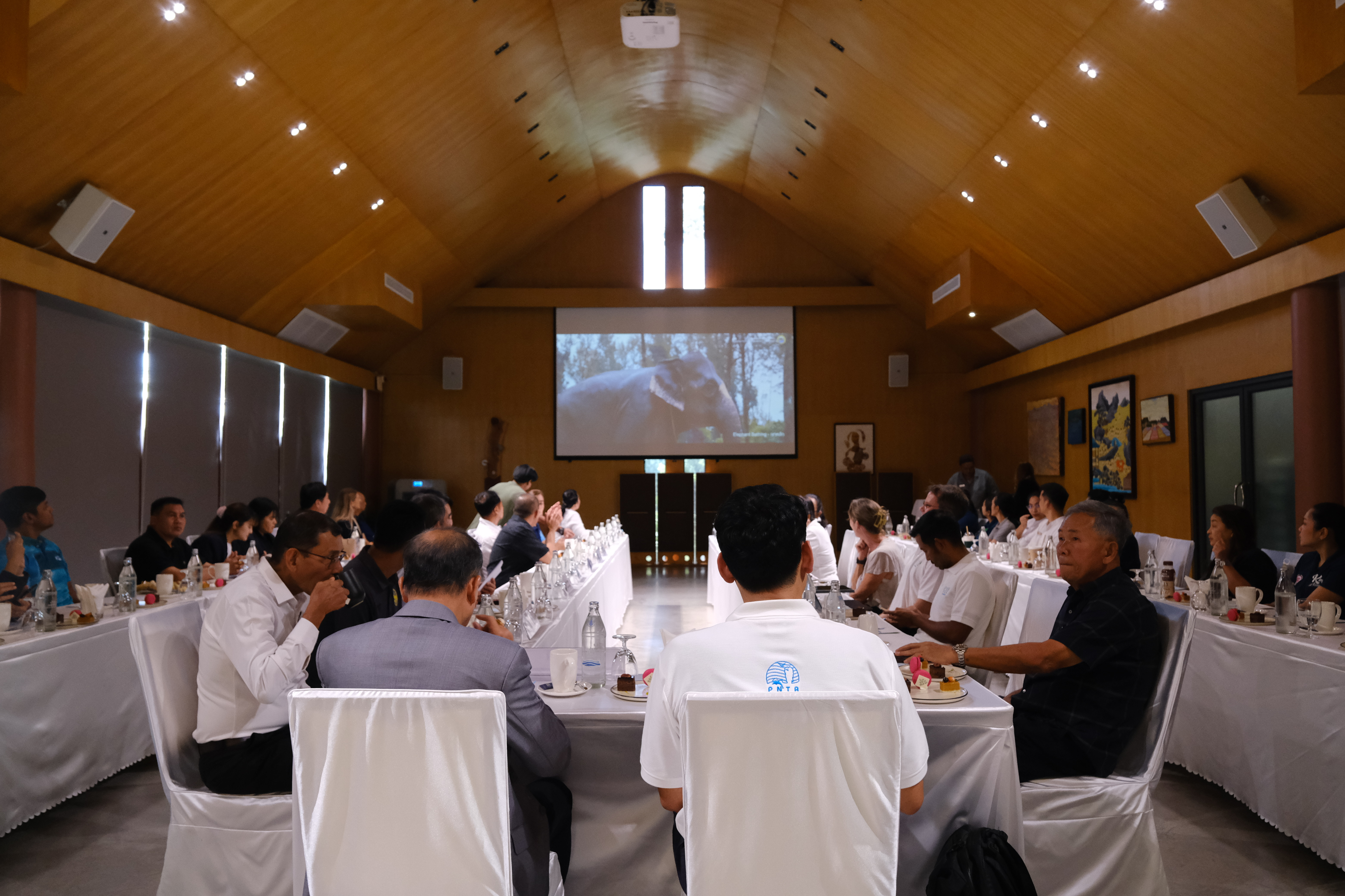 เทศบาลตำบลคึกคัก ร่วมประชุมใหญ่สามัญประจำปี 2569 พร้อมยินดี "นายเลิศศักดิ์ ปนกลิ่น" นั่งนายกสมาคมท่องเที่ยวพังงา สมัยที่ 3 🗓📊